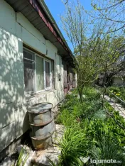 Vand/schimb casa la tara 
