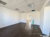 Spațiu versatil de 100 mp, 3 încăperi, 2 băi | Andrei Mu