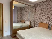 Stradal, vis-a -vis de Park Tineretului, 