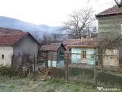 Casa curte si gradina in Branisca (la 15 Km de Deva) 