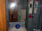 Apartament 4 camere dec. transformat in 3 camere, et. 1 