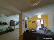 Casa P+2 zona centrala 