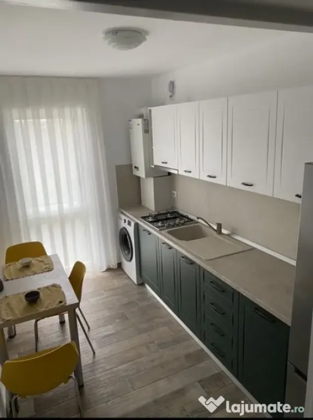 Apartament o camera zona Traian