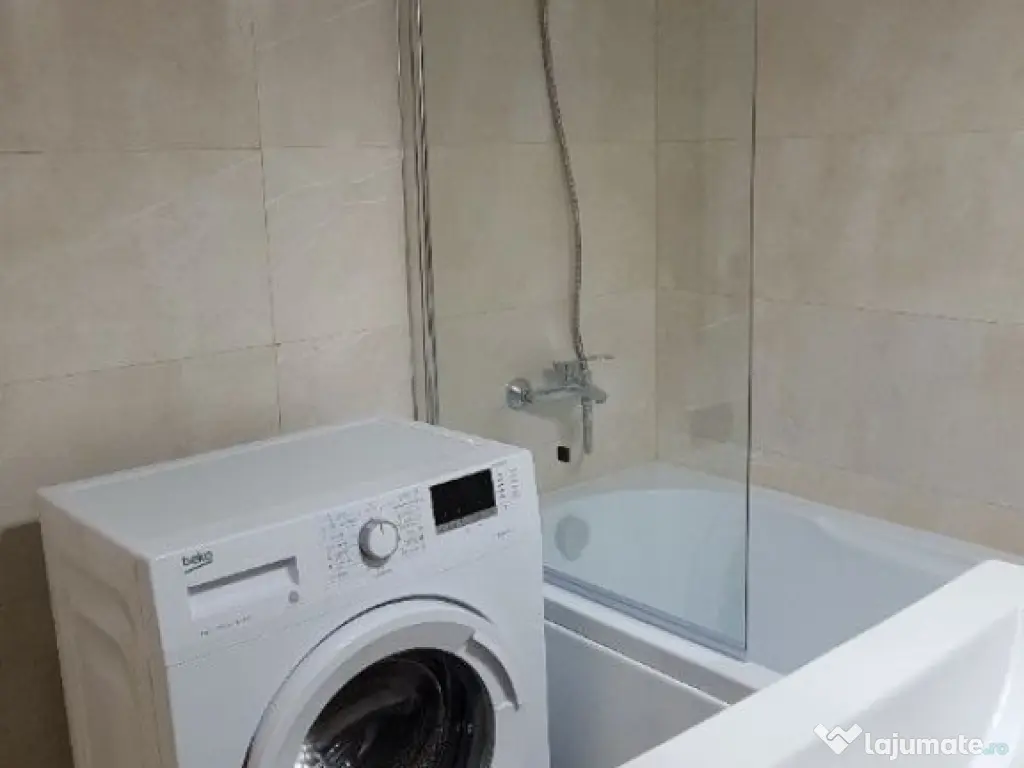 1 camera zona Badea Cartan