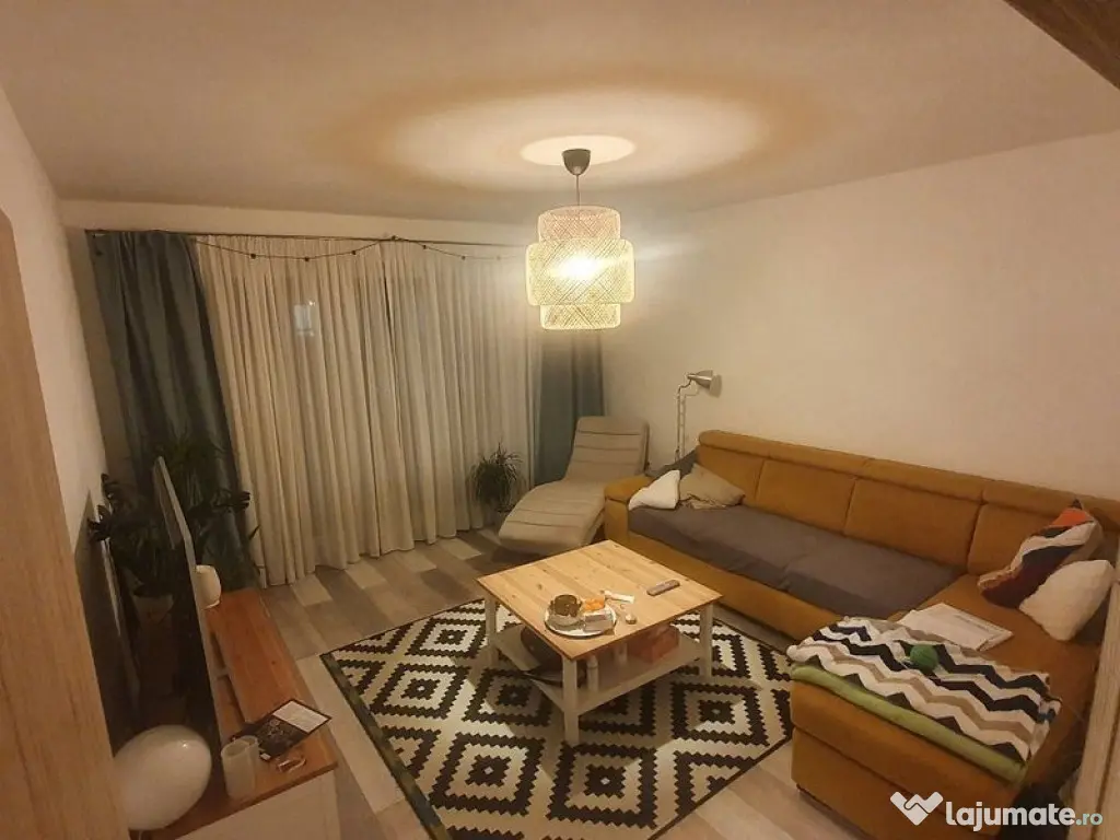 3 camere in zona Dambovita vis a vis de terasa Nora