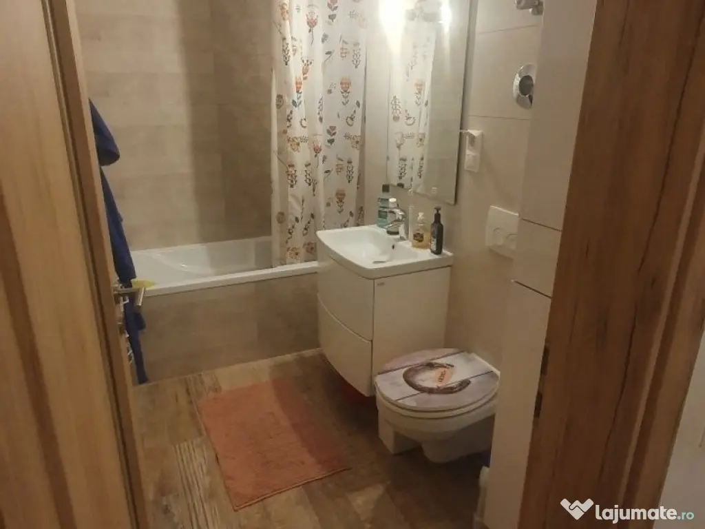 3 camere in zona Dambovita vis a vis de terasa Nora