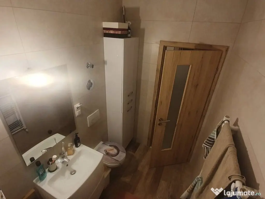 3 camere in zona Dambovita vis a vis de terasa Nora