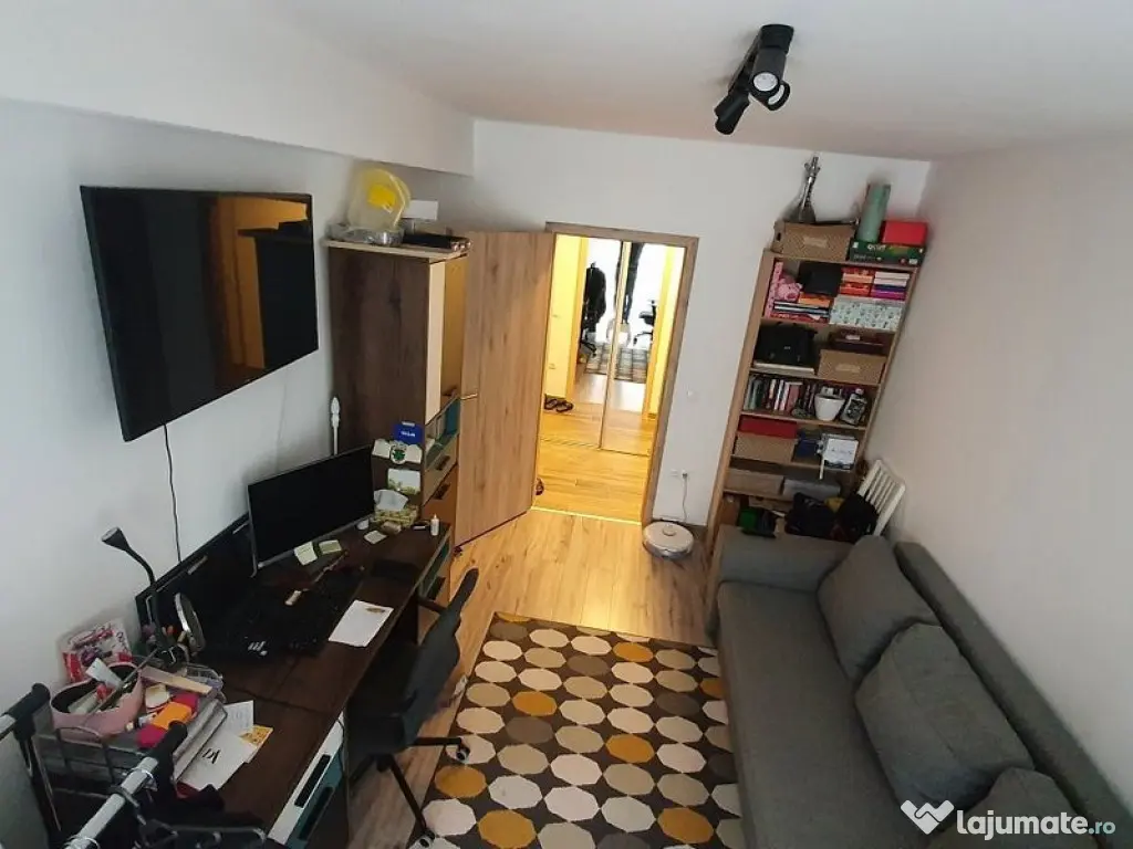 3 camere in zona Dambovita vis a vis de terasa Nora