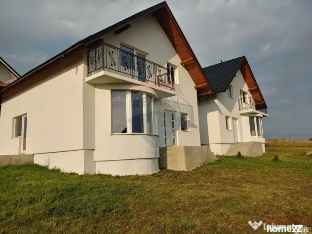 Casă / Vilă individuală cu 560 mp teren, de vânzare ?...