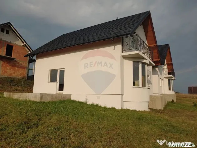 Casă / Vilă individuală cu 560 mp teren, de vânzare ?...