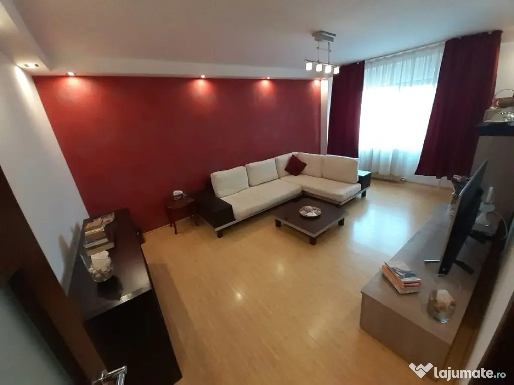 Apartament cu 2 camere in zona Lipovei