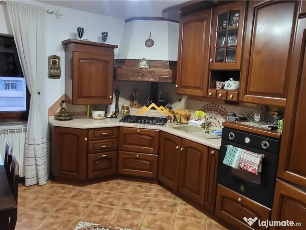 SUPER APARTAMENT CU 3 CAMERE