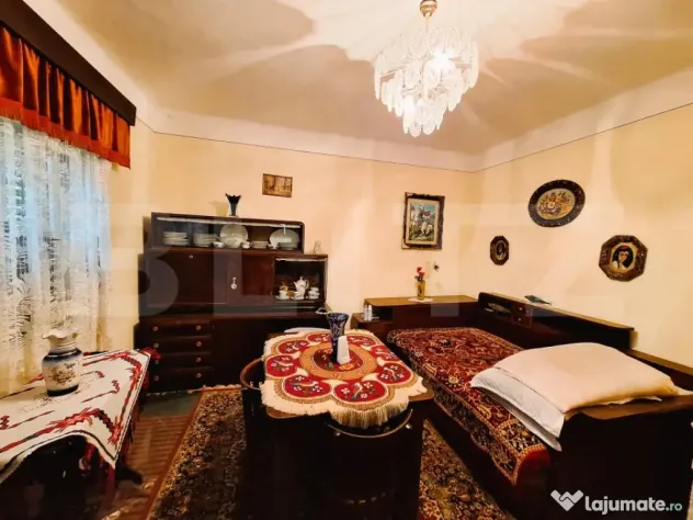 Casa renovabila, teren 4400 mp, Tureni