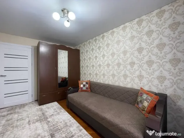 Apartament cu 2 camere in zona Plopilor