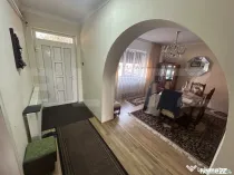 Casa cu 4 camere zona Rogerius