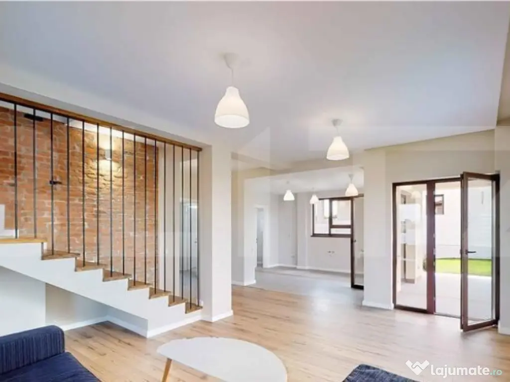 Casa 4 camere, 118 mp utili, Visan