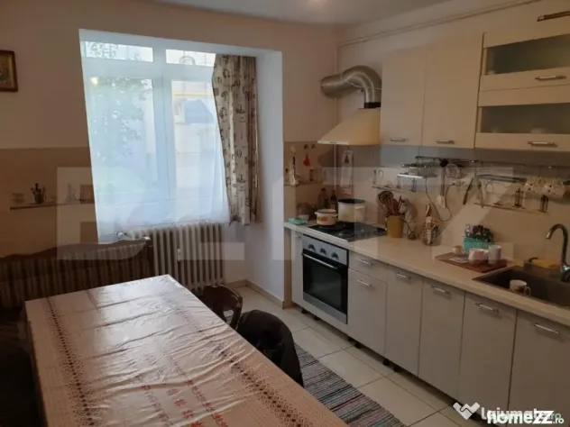 Apartament 4 camere, 78 mp, parter, zona Centrala - Suceava (Suceava)