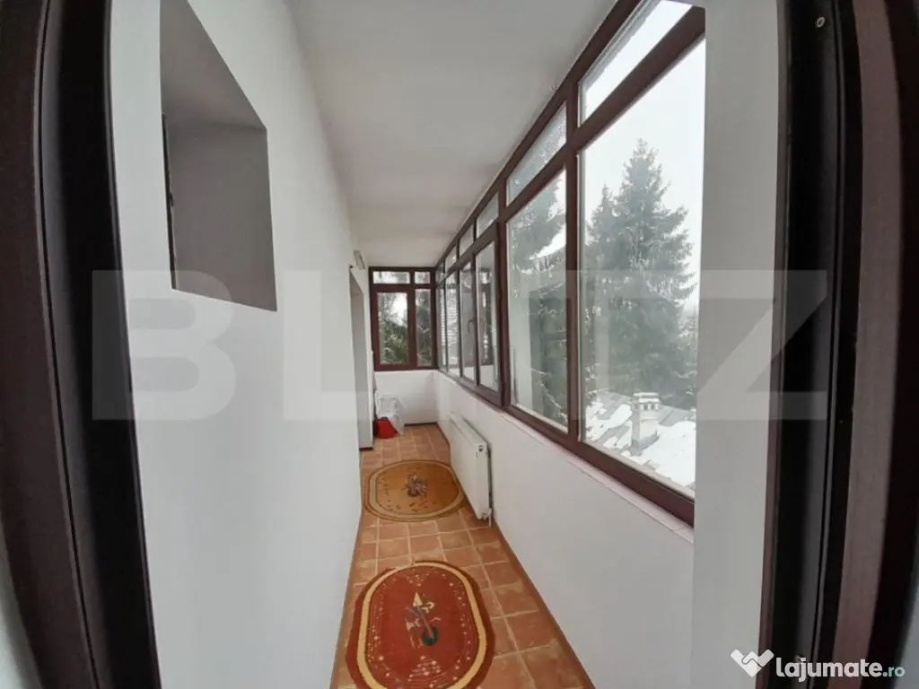 Apartament 3 camere, decomandat, 73mp, zona Predeal