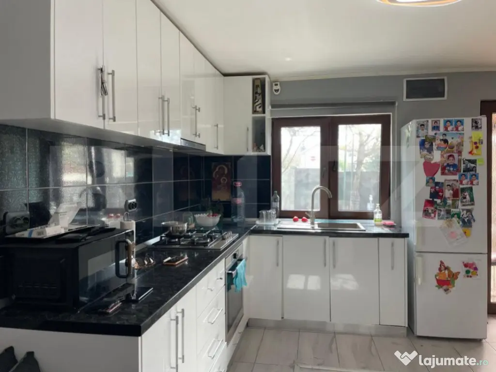 Casa batraneasca, anexa nouă + spațiu comercial, 264mp ter