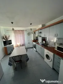 Apartament de vanzare , 70 mp , Zona Carpati 2