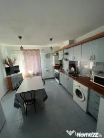 Apartament de vanzare , 70 mp , Zona Carpati 2
