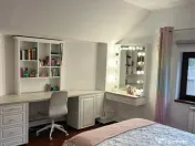 Unirii,Decebal,Apartament 4 camere, sup.130 mp, cu curte de 60 mp. 