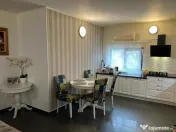 Unirii,Decebal,Apartament 4 camere, sup.130 mp, cu curte de 60 mp. 