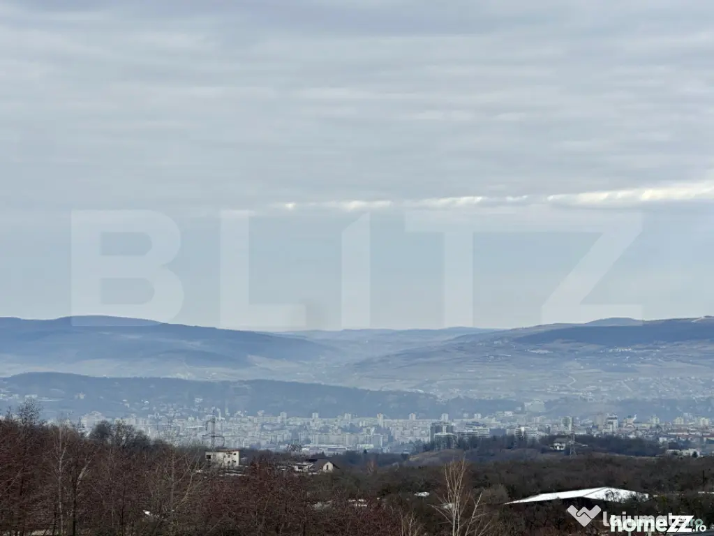 Teren cu autorizatie de constructie duplex, 1061 mp, zona Wo - Feleacu (Cluj)