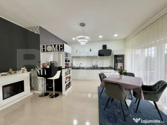 Casǎ cu 4 camere, zona Sânpetru