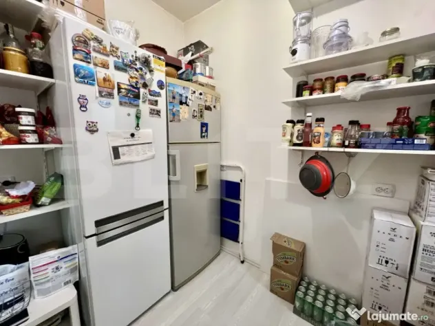 Casǎ cu 4 camere, zona Sânpetru
