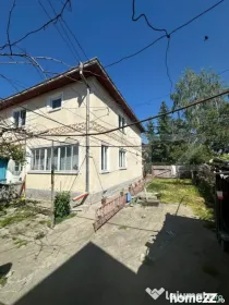 Casa ultracentrala , 200mp, teren 450 mp , Radauti