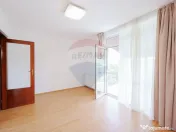 De Vânzare Casă cu 4 camere, Str. Arinului, Zona Dealur... 