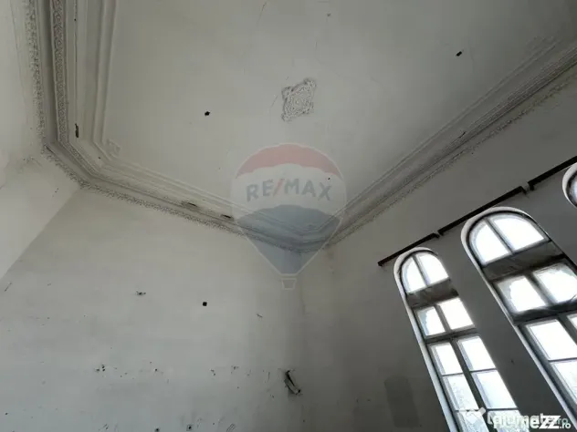 Spațiu Emblematic Ultracentral 2500 mp - Focsani (Vrancea)