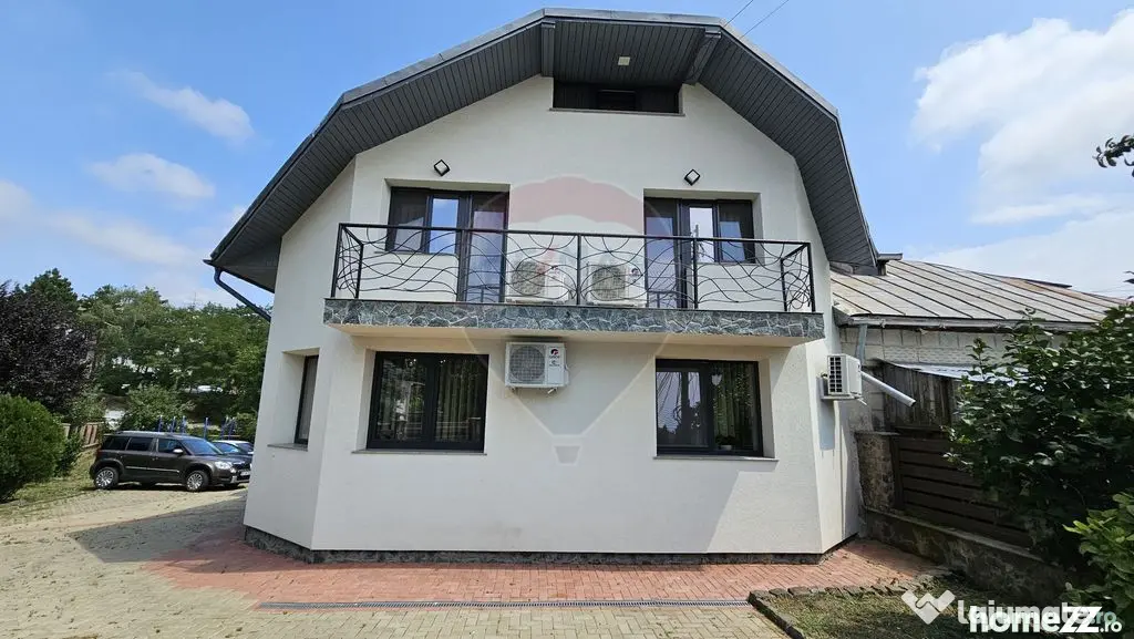 Casă / Vilă cu 7 camere si teren 1000 mp în zona Centr... - Suceava (Suceava)