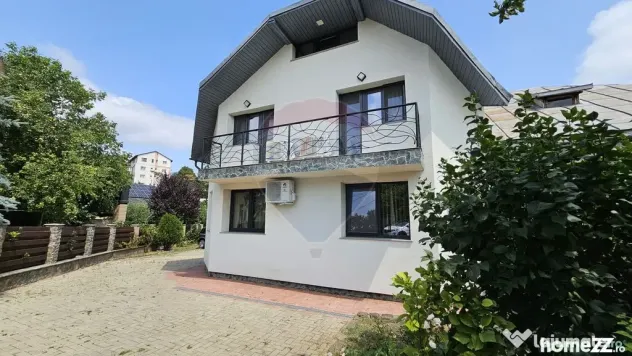 Casă / Vilă cu 7 camere si teren 1000 mp în zona Centr... - Suceava (Suceava)