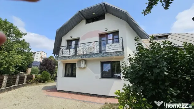 Casă / Vilă cu 7 camere si teren 1000 mp în zona Centr... - Suceava (Suceava)