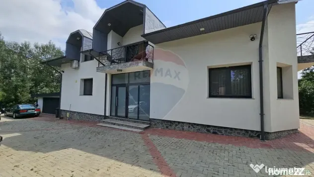 Casă / Vilă cu 7 camere si teren 1000 mp în zona Centr... - Suceava (Suceava)