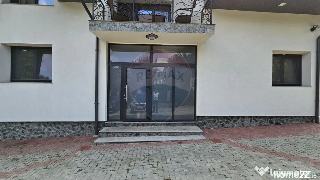 Casă / Vilă cu 7 camere si teren 1000 mp în zona Centr... - Suceava (Suceava)