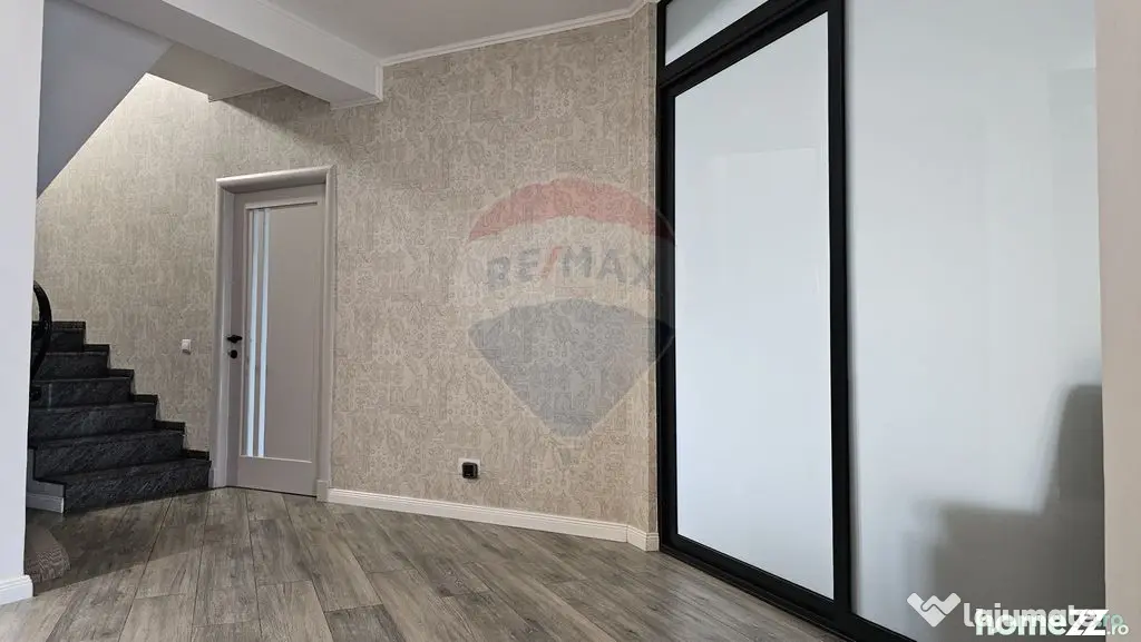 Casă / Vilă cu 7 camere si teren 1000 mp în zona Centr... - Suceava (Suceava)
