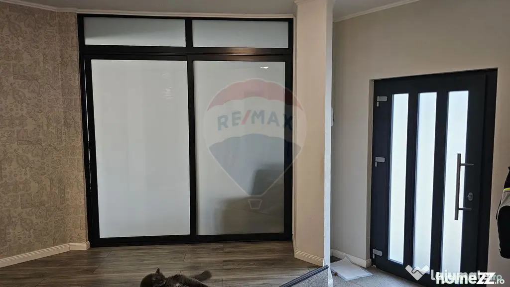 Casă / Vilă cu 7 camere si teren 1000 mp în zona Centr... - Suceava (Suceava)