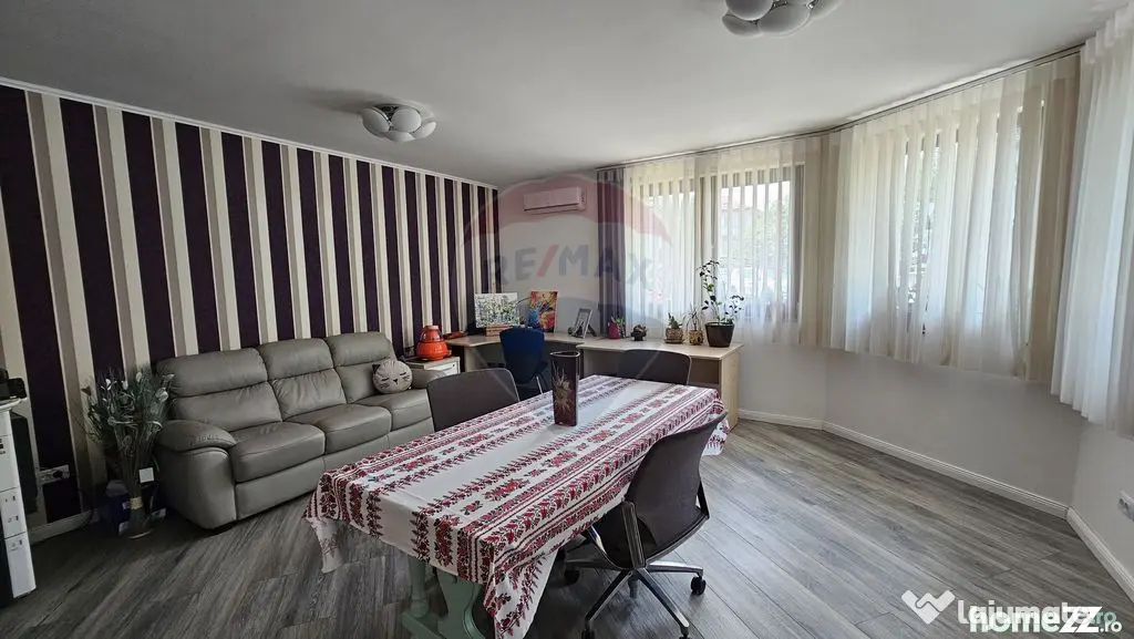 Casă / Vilă cu 7 camere si teren 1000 mp în zona Centr... - Suceava (Suceava)