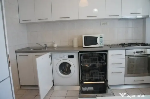 Apartament cu 3 camere Mall Vitan