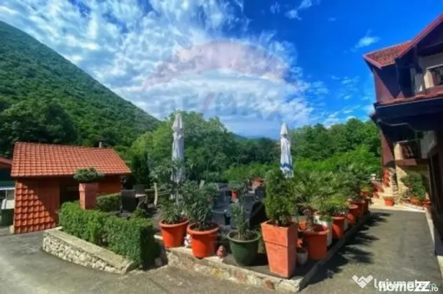 De vanzare / Pensiunea El Plazza Baile Herculane