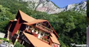 De vanzare / Pensiunea El Plazza Baile Herculane 