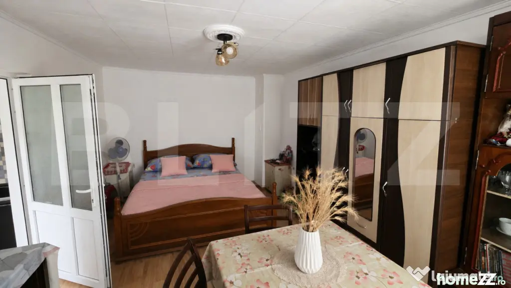 Casa de Vanzare in Teaca de 3 camere cu 11 arii teren - Bistrita (Bistrita-Nasaud)