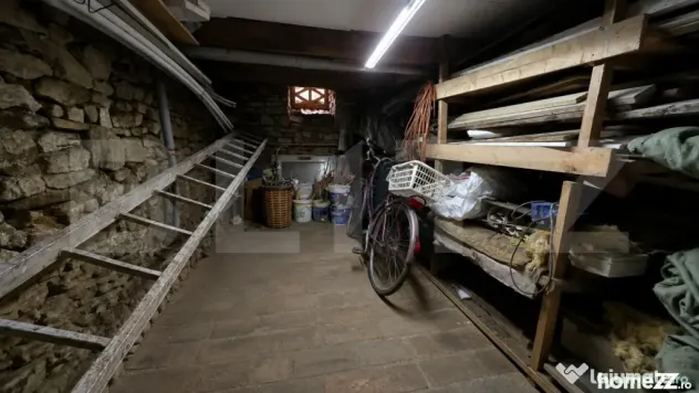 Casa de Vanzare in Teaca de 3 camere cu 11 arii teren - Bistrita (Bistrita-Nasaud)