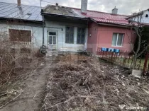 Casa zonă centrală Dej,curte comună, 31mp