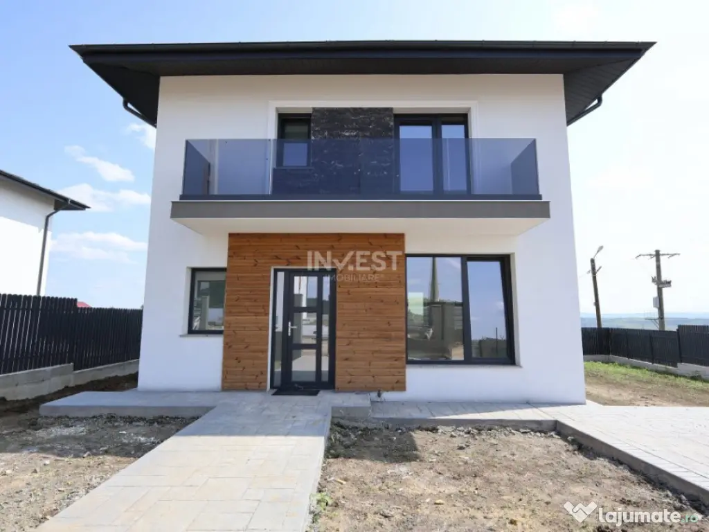 Casa 4 camere, teren intre 350-543 mp la strada asfaltata di
