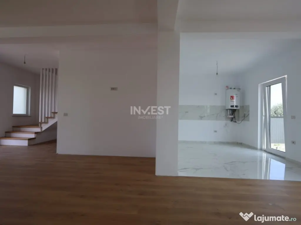 Casa 4 camere, teren intre 350-543 mp la strada asfaltata di