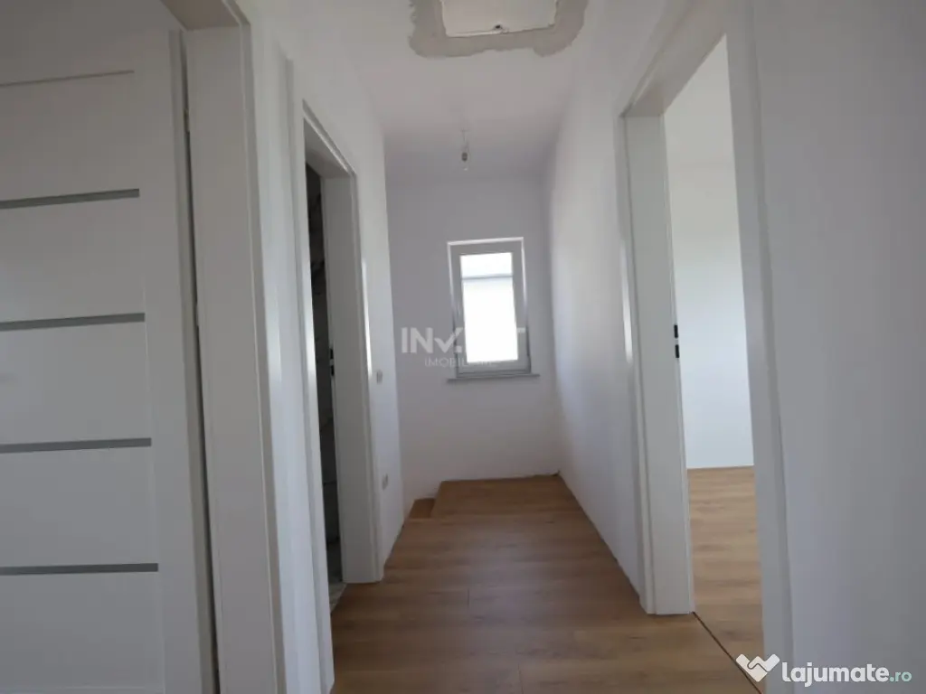 Casa 4 camere, teren intre 350-543 mp la strada asfaltata di